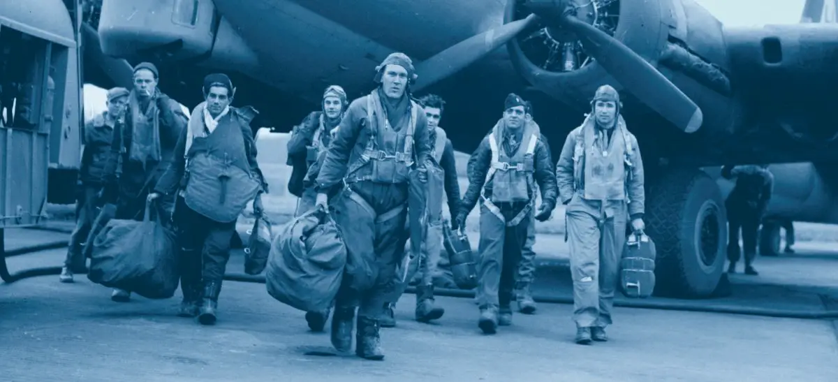 Foto di repertorio con i reali membri della Ottava Forza Aerea dell'Esercito degli Stati Uniti.