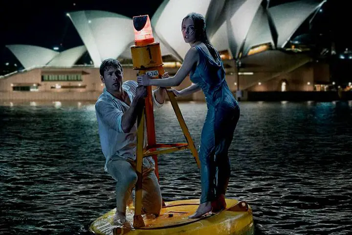 Glen Powell e Sydney Sweeney in Tutto Tranne Te