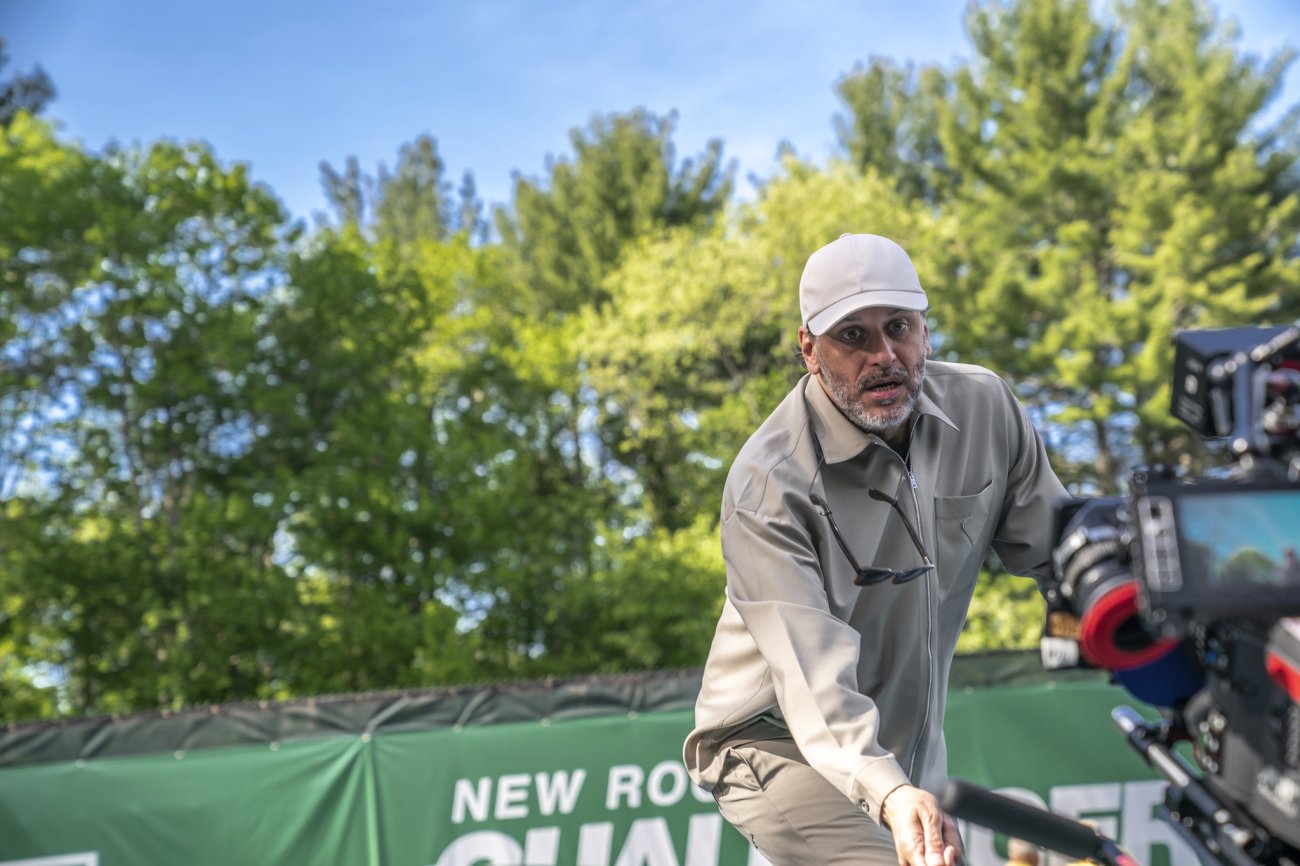 Luca Guadagnino sul set di Challengers (2024) CP: Metro Goldwin-Meyer