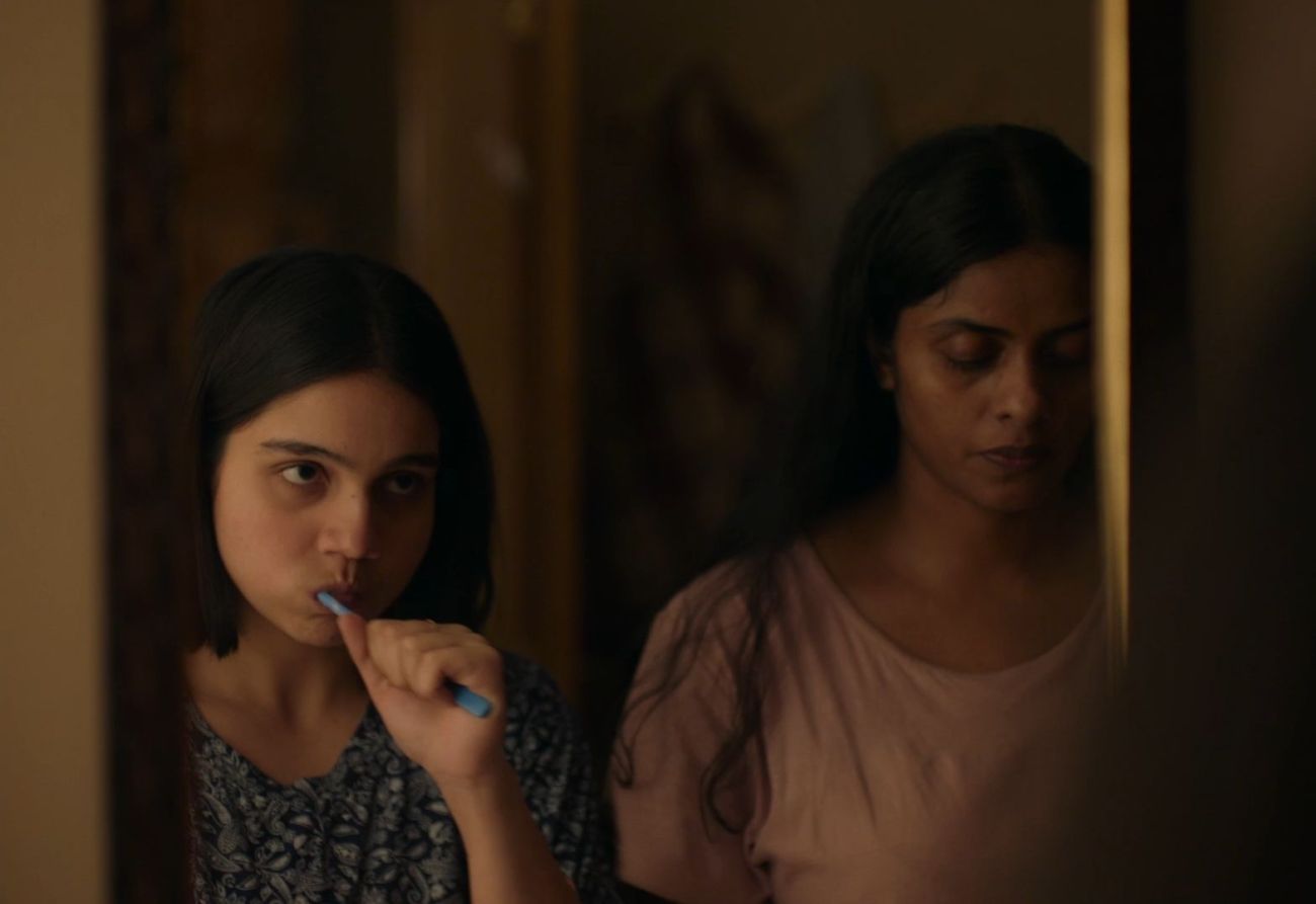 Preeti Panigrahi e Kani Kusruti in Girls will be girls