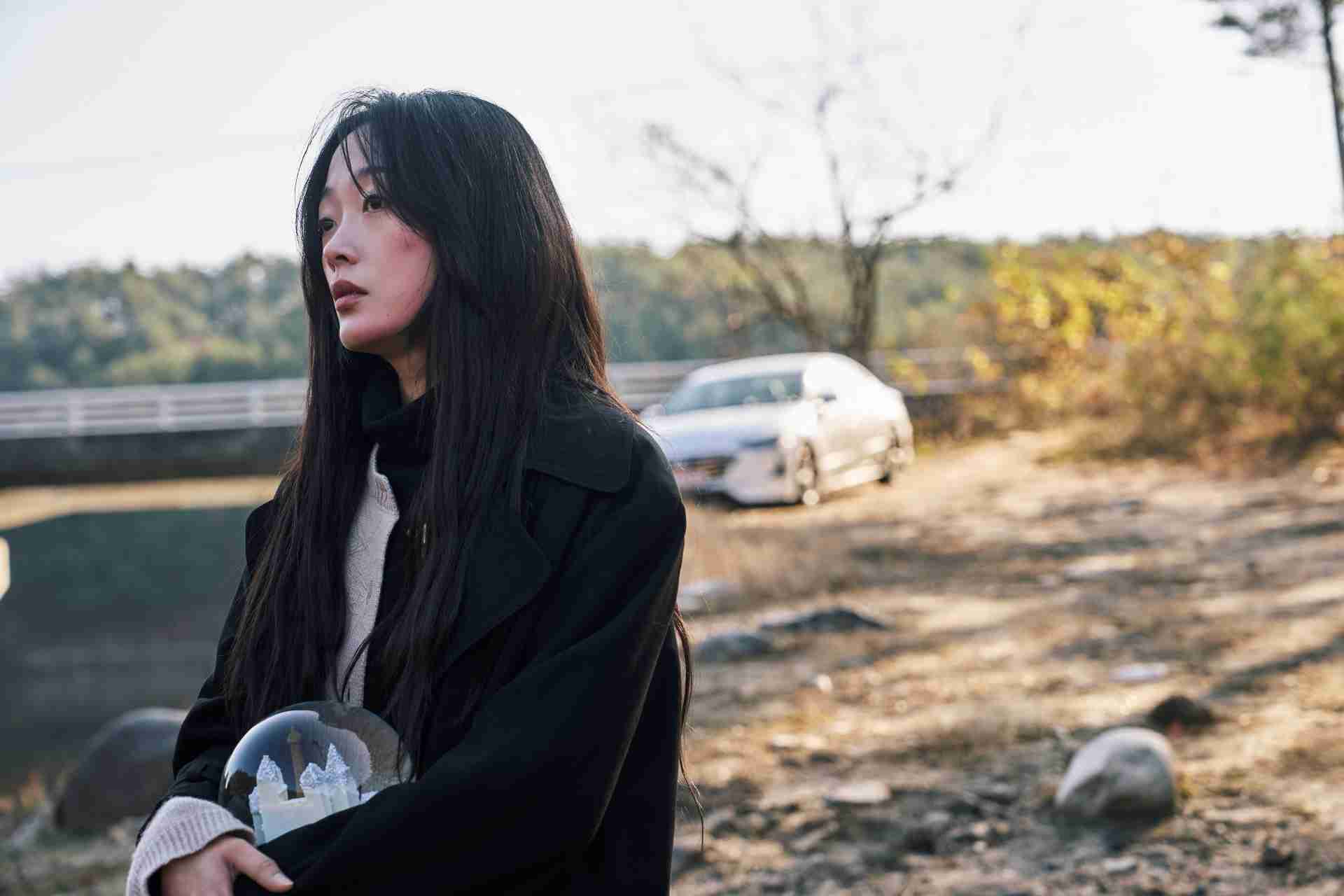 Non stare a guardare - By Lee You-mi as Jo Hui-su in As You Stood By Cr. Yu Ara/Netflix © 2025