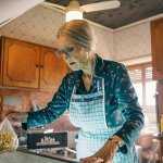 Barbara Bouchet in Metti la nonna in freezer (2018)