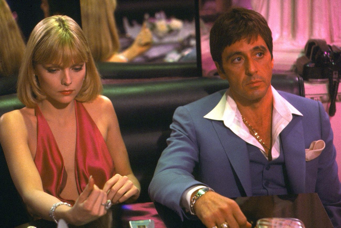 Al Pacino e Michelle Pfeiffer in una scena di Scarface © Lucky Red