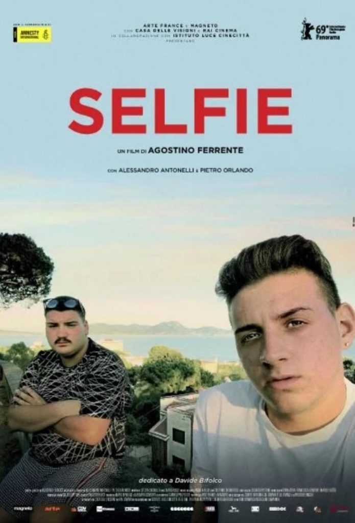 selfie locandina film