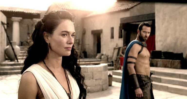 Temistocle e la regina Gorgo in una scena del film - 300 - L'alba di un Impero