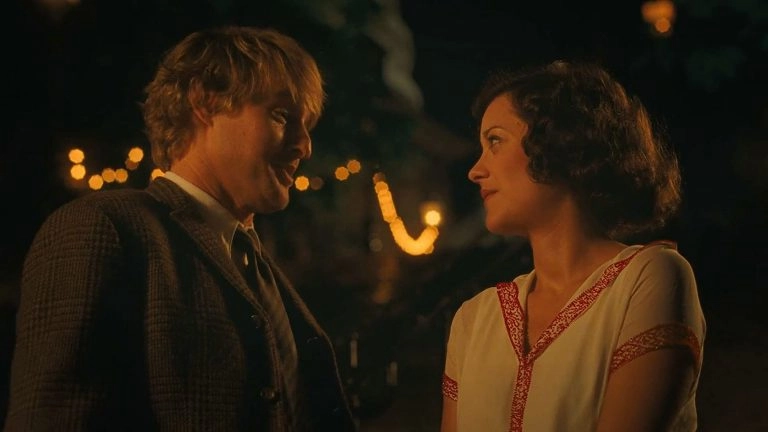 Owen Wilson e Marion Cotillard in Midnight in Paris