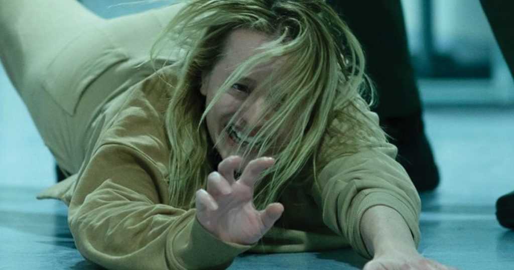 Elisabeth Moss in L'Uomo Invisibile (2020)