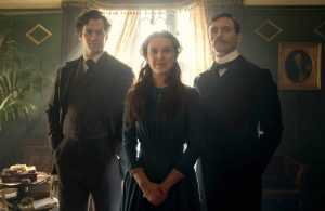 Enola Holmes (Millie Bobby Brown), Sherlock Holmes (Henry Cavill) e Mycroft Holmes (Sam Claflin) - Enola Holmes