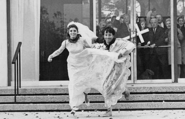 Katharine Ross e Dustin Hoffman ne "Il Laureato" (1967)