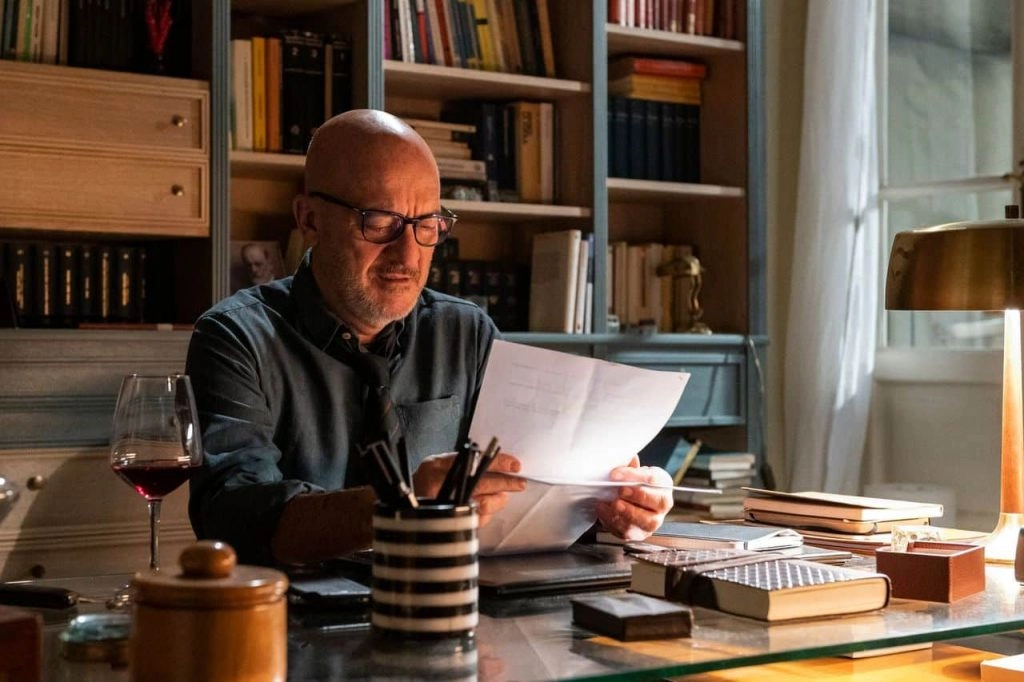Claudio Bisio nei panni di Francesco Taramelli