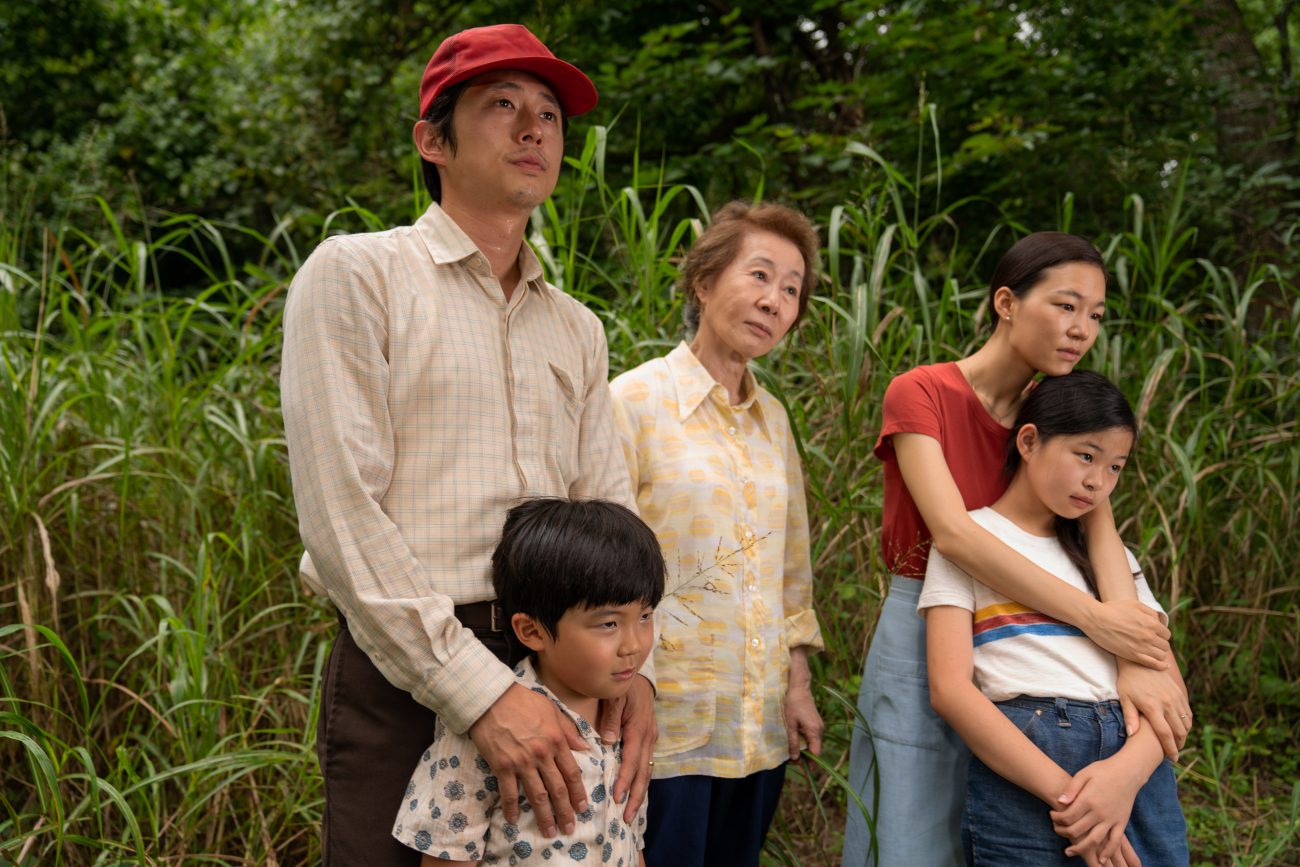 Minari – L to R Steven Yeun, Alan S. Kim, Yuh-Jung Youn, Yeri Han e Noel Cho – Photo by Josh Ethan Johnson, Courtesy of A24 – Immagine concessa da Academy Two per uso stampa