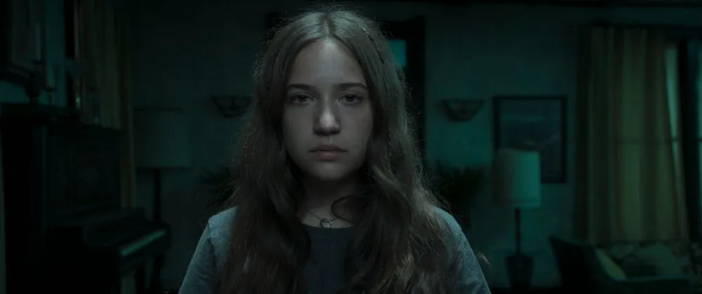 Gideon Adlon in Witch Hunt