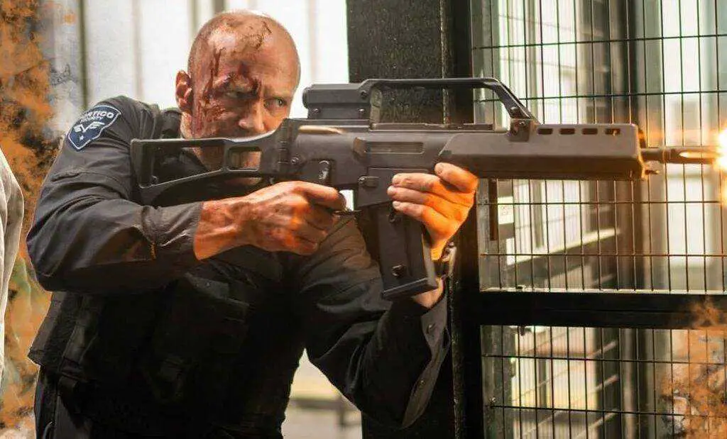 Jason Statham in una scena del film - La furia di un uomo (2021)