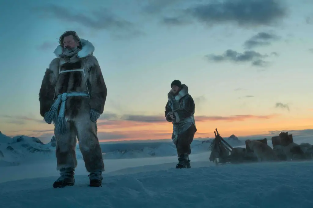 Against The Ice. (L to R) Nikolaj Coster-Waldau as Ejnar Mikkelsen and Joe Cole as Iver Iversen in Against The Ice. Cr. Photographer Lilja JonsdottirNetflix © 2022