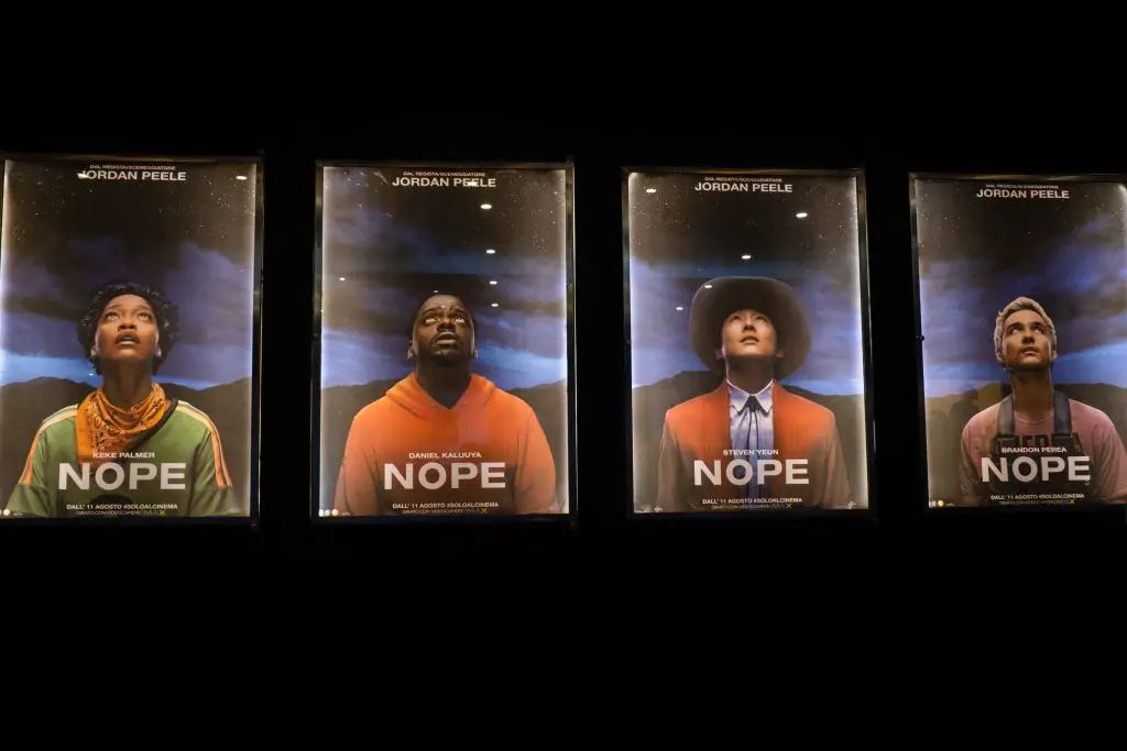 Immagine locandine di Nope (2023) – Autore Adelina Dragotta Guerrieri per L’occhio del cineasta