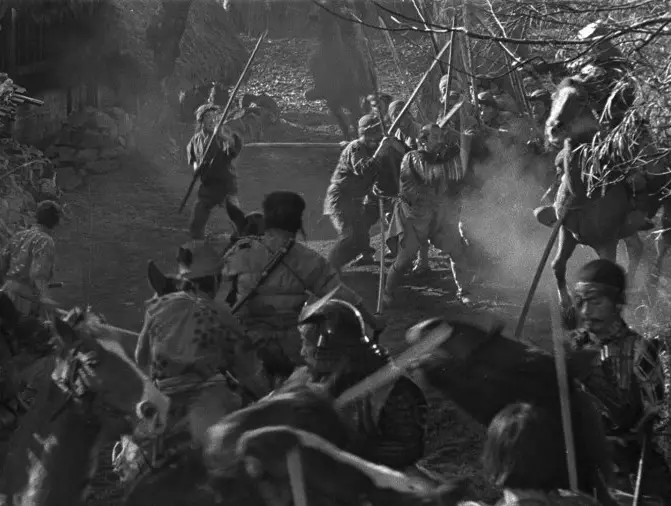 Samurai, contadini e banditi - I sette samurai (1954)