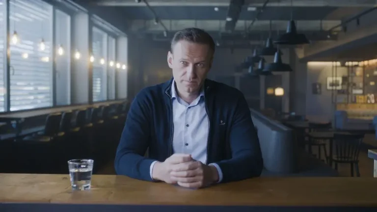Navalny un film diretto da Daniel Roher