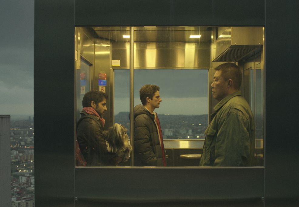 Nizar Mohammad Ali El Ouriachi as Ahmed, Dario Yazbek as Juan Pablo, Xu Gin as Chino in No Voy A Pedirle A Nadie Que Me Crea. Courtesy of Netflix © 2023
