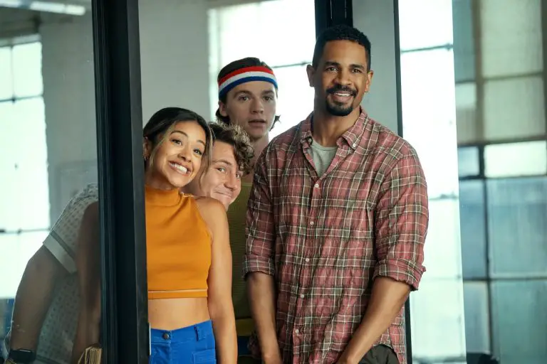Players. (L-R) Gina Rodriguez as Mack, Augustus Prew as Brannagan, Joel Courtney as Little and Damon Wayans Jr as Adam in Players