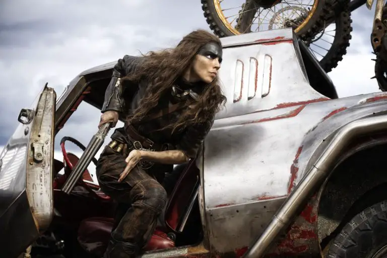 Anya Taylor-Joy nei panni di Furiosa in Furiosa A Mad Max Saga