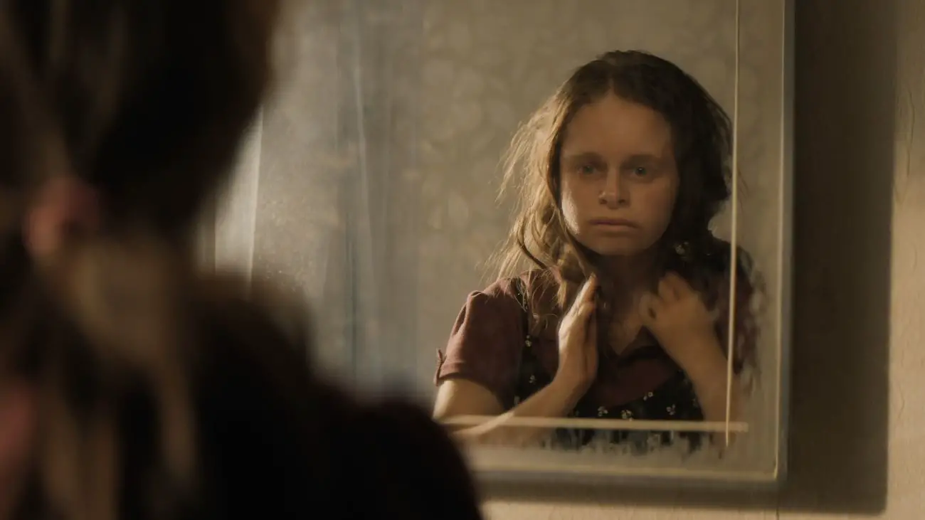 Fotogramma di Good American Family (2025) - Immagine concessa da Opinion Leader Ufficio stampa