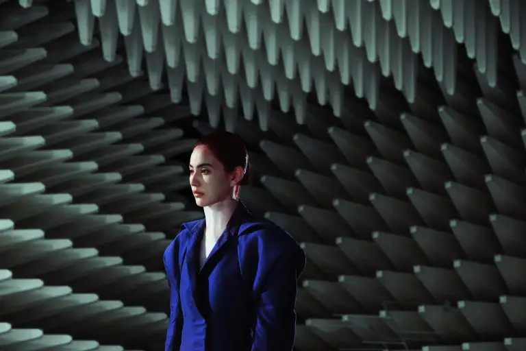 A Useful Ghost (2025) – Regia di Ratchapoom Boonbunchachoke – Presentato alla 78ª edizione del Festival di Cannes nella Semaine de la Critique – Immagine concessa per uso editoriale.