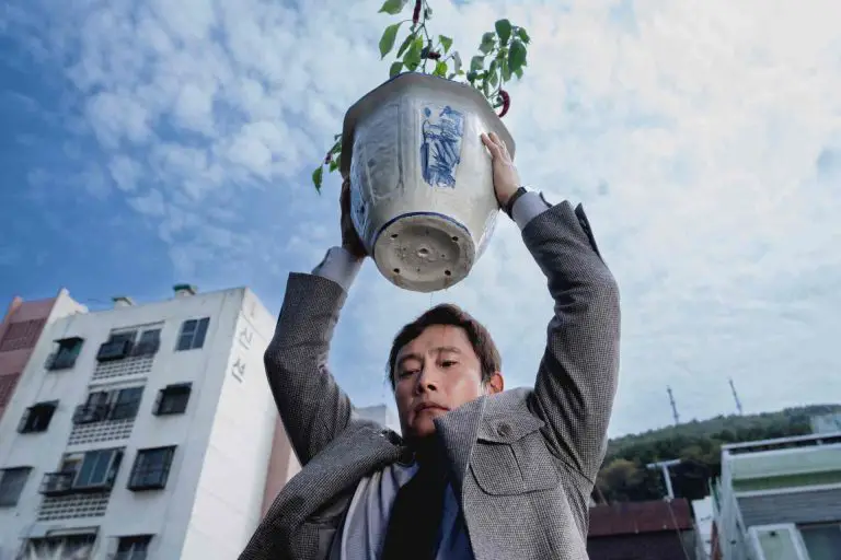 No Other Choice (2025) - Attore Lee Byung-hun - Biennale Cinema 2025