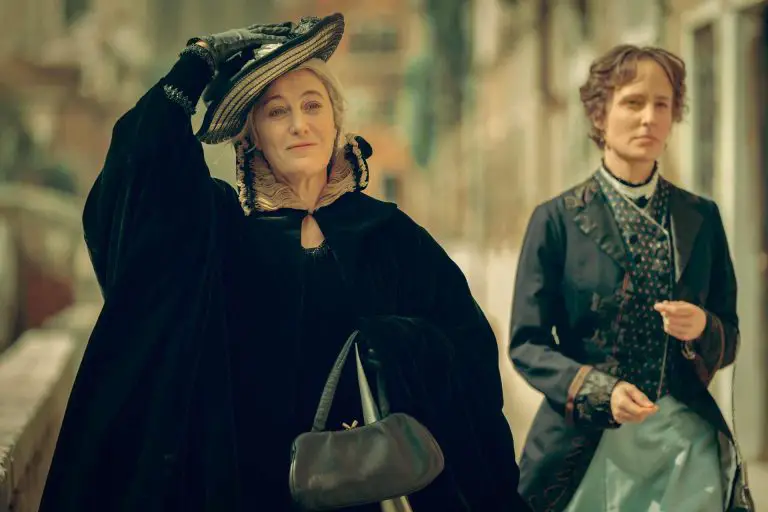 DUSE - Valeria Bruni Tedeschi and Fanni Wrochna (Credits Erika Kuenka) - Biennale Cinema 2025