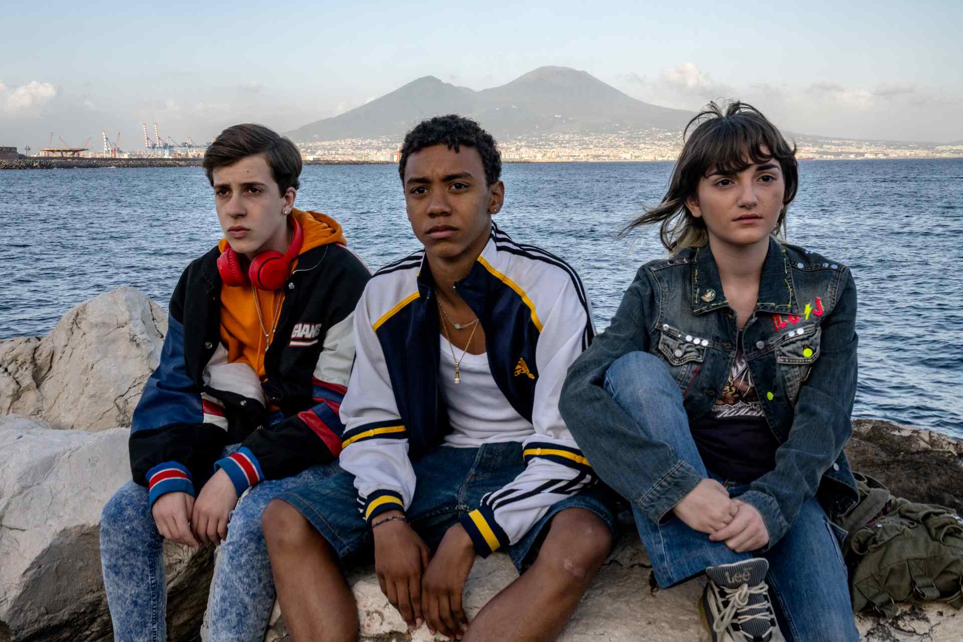 Set del film "Malavia" di Nunzia De Stefano. Nella foto Mattia Cozzolino, Junior Rodriguez e Francesca Gentile.. Foto di Gianni Fiorito Questa fotografia è solo per uso editoriale, il diritto d'autore è della società cinematografica e del fotografo assegnato dalla società di produzione del film e può essere riprodotto solo da pubblicazioni in concomitanza con la promozione del film. E’ obbligatoria la menzione dell’autore- fotografo: Gianni Fiorito