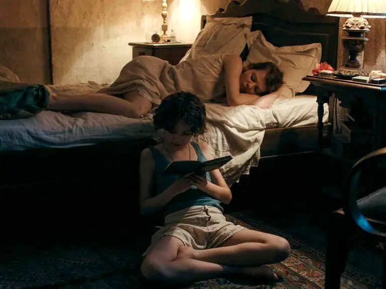 La stanza di Mariana - La Chambre de Mariana ©Cinéfrance Studios - Curiosa Films - Metro Communications - United King Films - Immagine ricevuta da Movies Inspired per uso editoriale